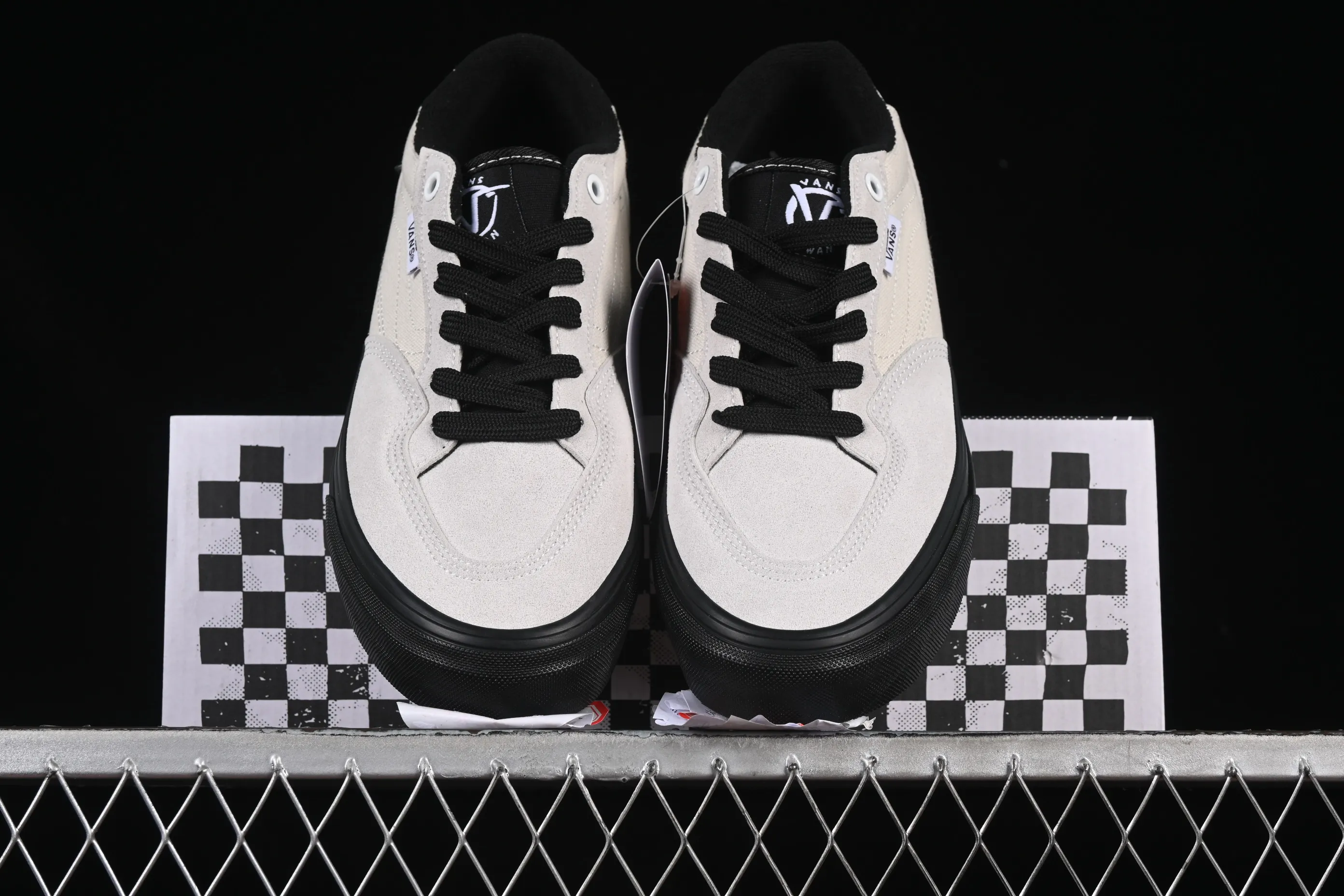 All categories Vans Vans series Vans Low Vans low-top Vans Rowan Skate Boarding Classic and versatile lightweight and comfortable professional skateboard shoes VN0A4TZCYB2